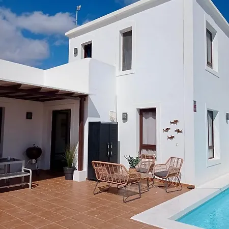 Splendid Casa Papagayo, Heated Pool, Roofterrace With Views And Wifi Vila