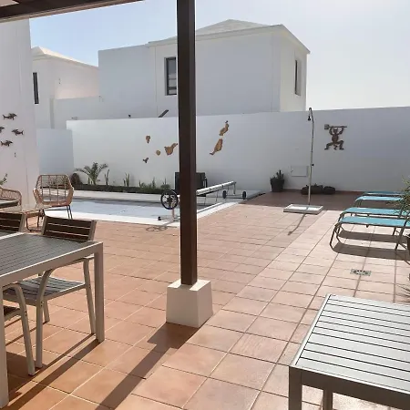 Vila Splendid Casa Papagayo, Heated Pool, Roofterrace With Views And Wifi